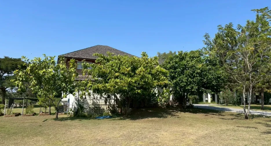For sale 4 bedrooms house in Doi Saket, Chiang Mai