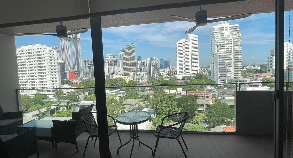 For sale and for rent 4 bedrooms condo in Watthana, Bangkok