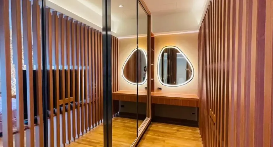 For sale and for rent 4 bedrooms condo in Watthana, Bangkok
