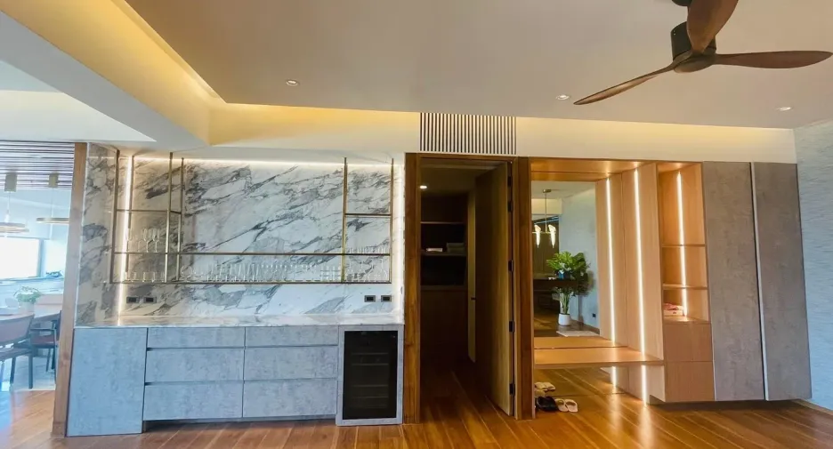 For sale and for rent 4 bedrooms condo in Watthana, Bangkok