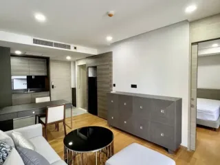 For sale 1 bed condo in Pathum Wan, Bangkok