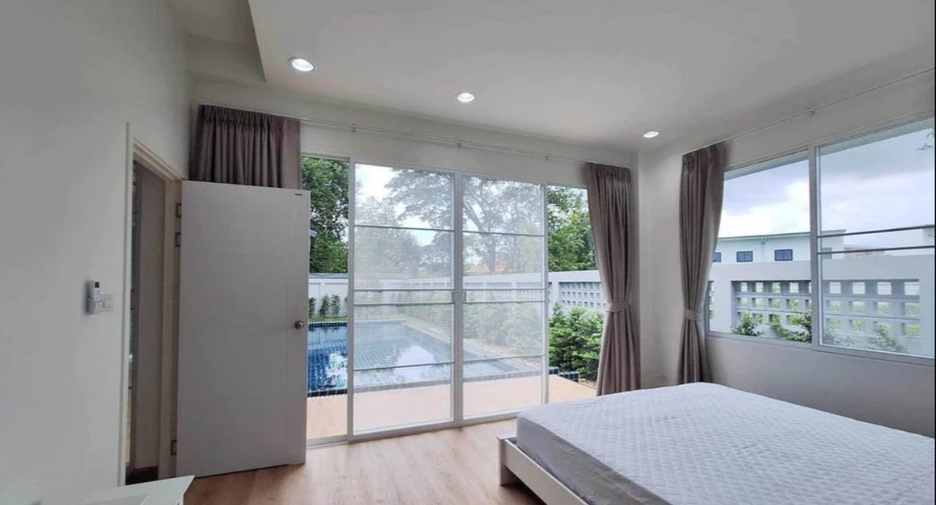 Villa en alquiler de 3 habitaciones en San Kamphaeng, Chiang Mai