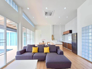 À louer 3 chambres villa à San Kamphaeng, Chiang Mai