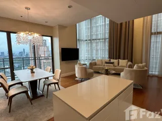 Condo en venta de 3 habitaciones en Khlong Toei, Bangkok