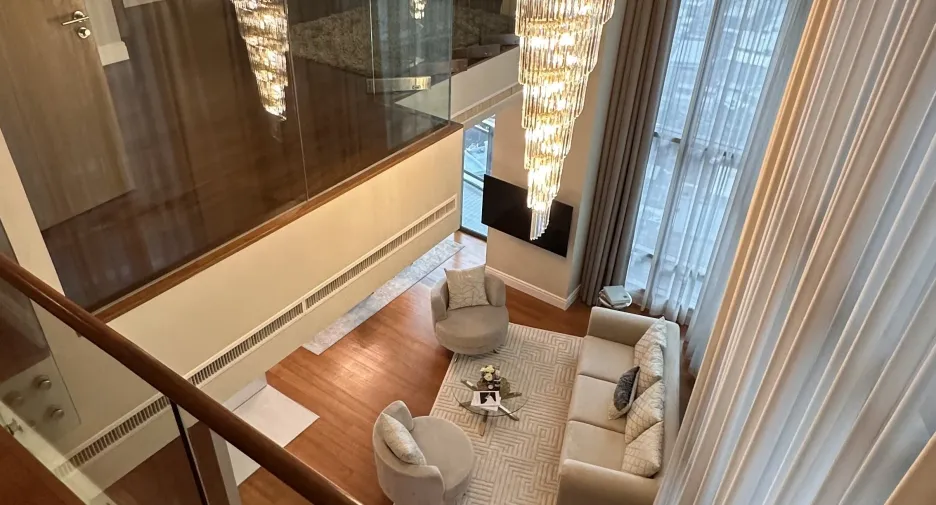 For sale 3 bedrooms condo in Khlong Toei, Bangkok