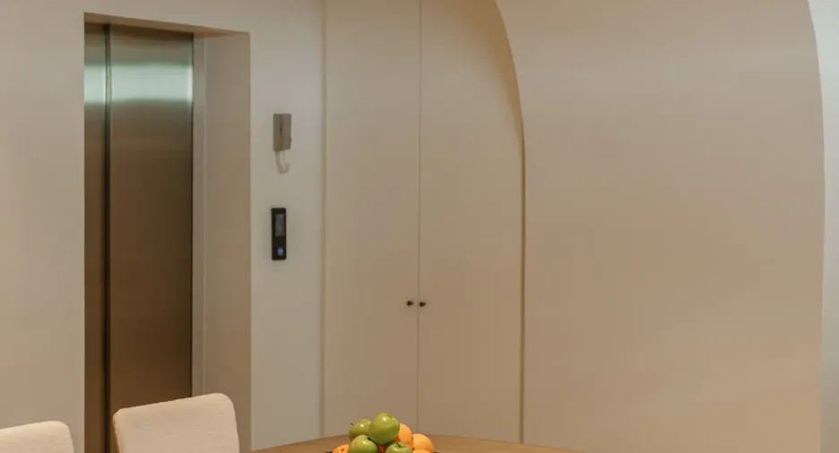 For sale 4 bedrooms townhouse in Huai Khwang, Bangkok