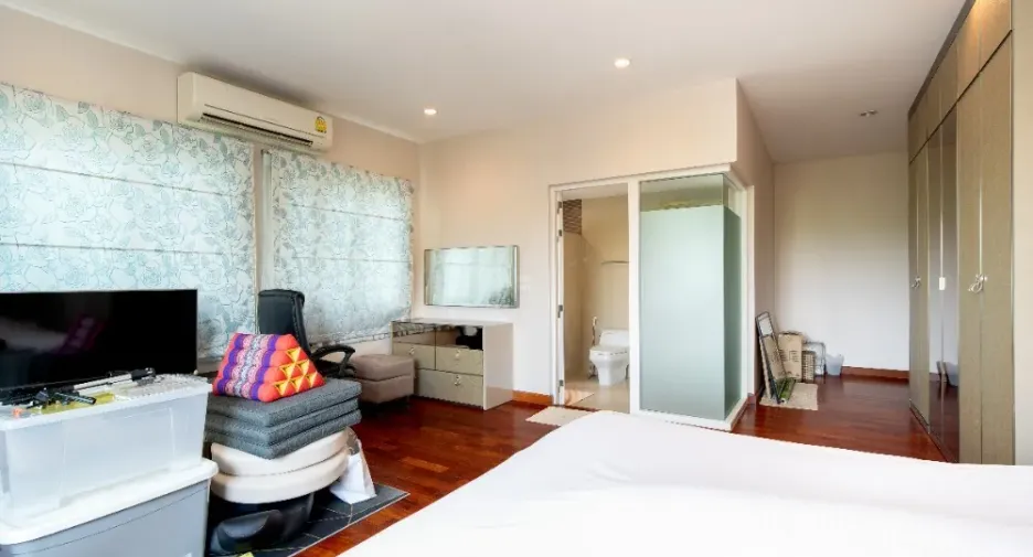 À vendre 5 chambres maison à Bang Khae, Bangkok