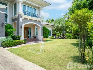 Haus zum Kauf mit 5 Zimmer in Bang Khae, Bangkok