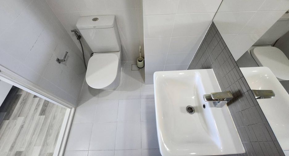For rent 3 bedrooms condo in Mueang Chiang Mai, Chiang Mai