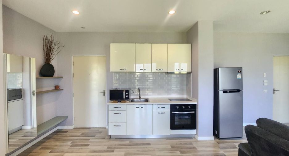 For rent 3 bedrooms condo in Mueang Chiang Mai, Chiang Mai