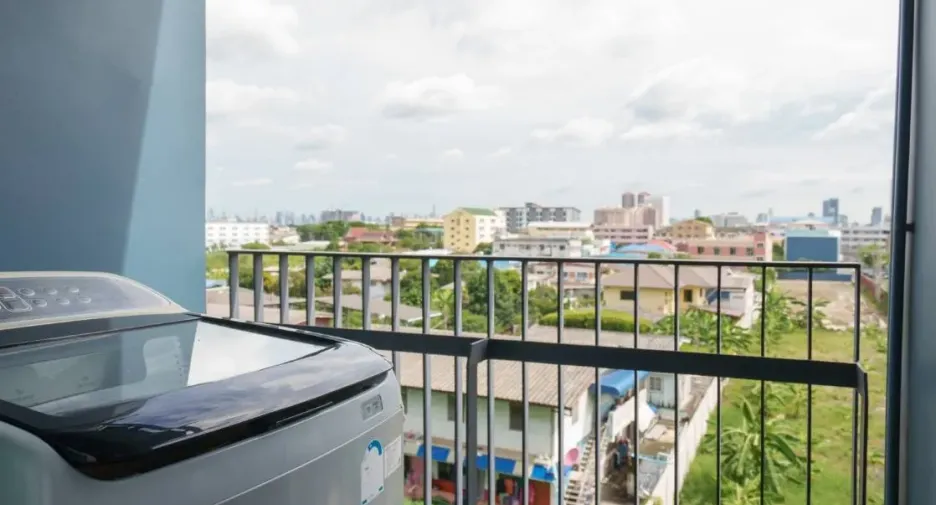 For sale 2 bedrooms condo in Mueang Samut Prakan, Samut Prakan