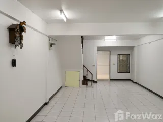 For rent 2 bedrooms townhouse in Mueang Samut Prakan, Samut Prakan