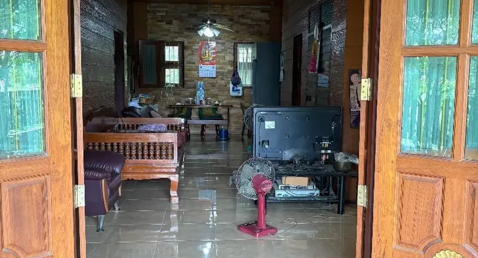 Haus zum Kauf und zur Miete mit 7 Zimmer in Saraphi, Chiang Mai