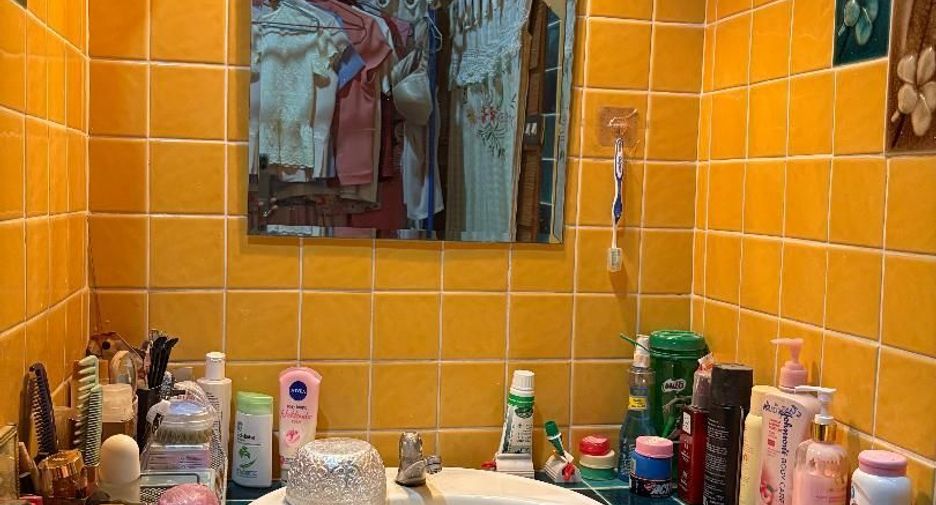 Haus zum Kauf und zur Miete mit 7 Zimmer in Saraphi, Chiang Mai