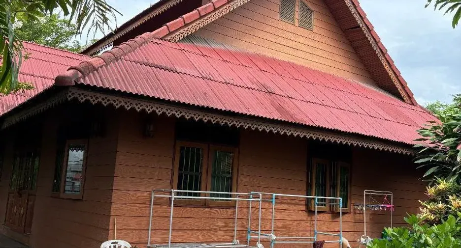 Haus zum Kauf und zur Miete mit 7 Zimmer in Saraphi, Chiang Mai