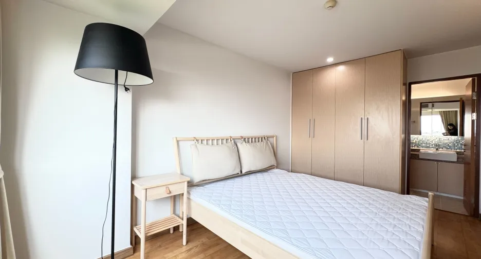 For sale 2 bedrooms condo in Phra Khanong, Bangkok