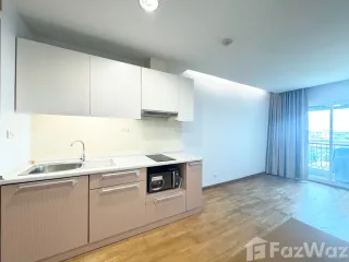 Condo en venta de 2 habitaciones en Phra Khanong, Bangkok