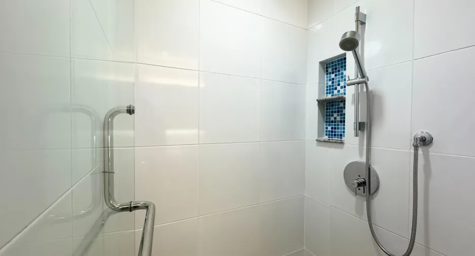 For sale 2 bedrooms condo in Phra Khanong, Bangkok