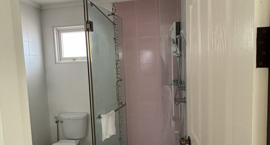 For rent 3 bedrooms house in San Sai, Chiang Mai