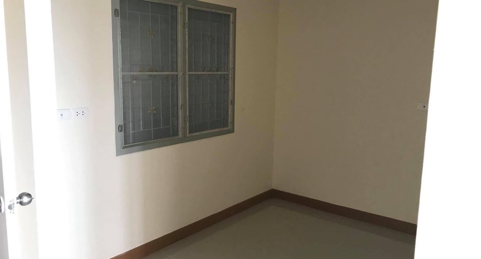 For sale 1 bed apartment in Lat Krabang, Bangkok