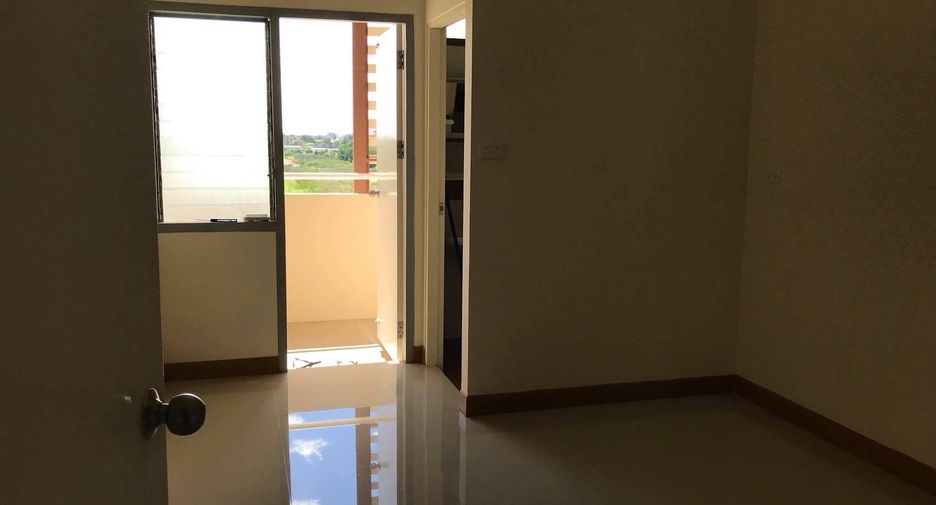 For sale 1 bed apartment in Lat Krabang, Bangkok