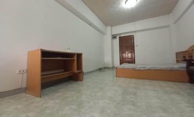 For rent 1 bed condo in Bang Kapi, Bangkok