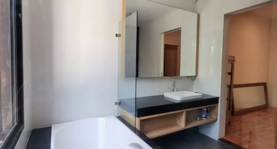 À vendre et à louer 3 chambres villa à Mueang Chiang Mai, Chiang Mai
