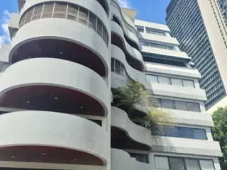 For sale 3 bedrooms condo in Khlong Toei, Bangkok