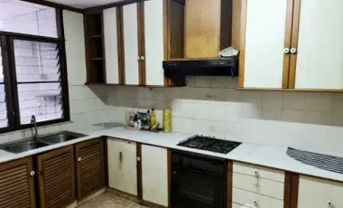 Продажа 3 спальни кондо в Кхлонг Тоеи, Бангкок