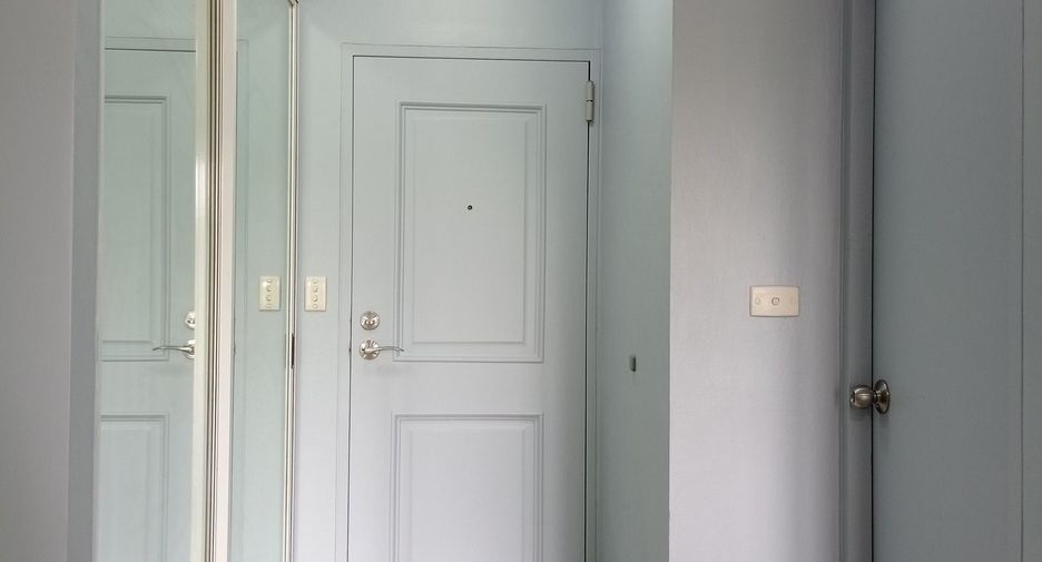 For rent 1 bed condo in Huai Khwang, Bangkok