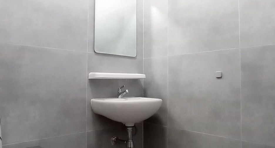 For rent 1 bed condo in Huai Khwang, Bangkok