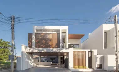 For sale and for rent 4 bedrooms house in Hang Dong, Chiang Mai