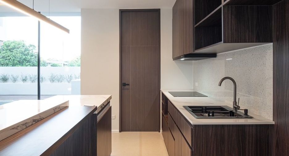 Casa en venta y en alquiler de 4 habitaciones en Hang Dong, Chiang Mai