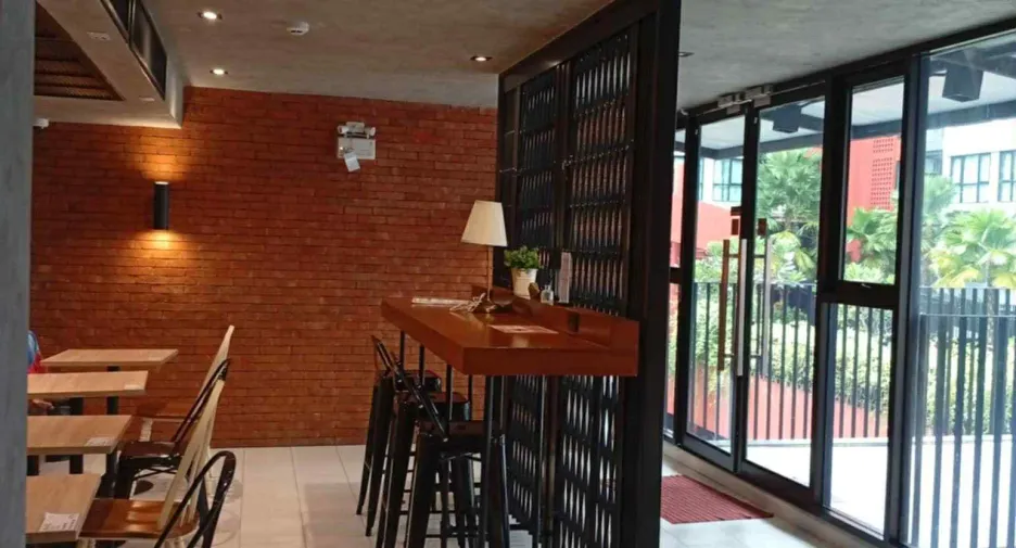 For rent studio condo in Mueang Samut Prakan, Samut Prakan