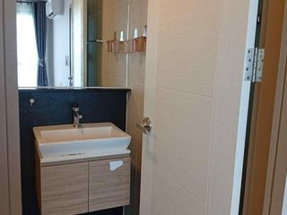 À louer studio condo à Mueang Samut Prakan, Samut Prakan