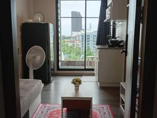 À louer studio condo à Mueang Samut Prakan, Samut Prakan