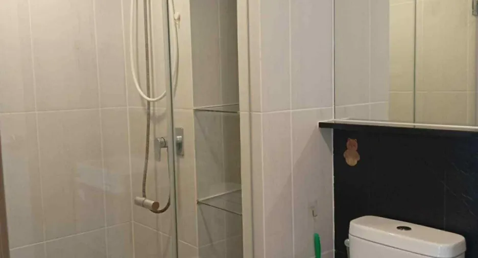 For rent studio condo in Mueang Samut Prakan, Samut Prakan