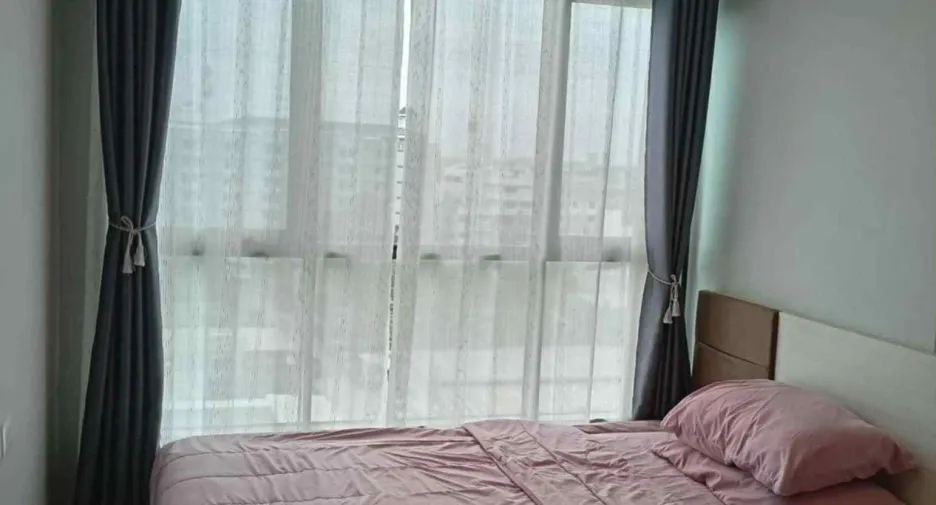 For rent studio condo in Mueang Samut Prakan, Samut Prakan