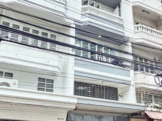 Casa adosada en venta de 3 habitaciones en Lak Si, Bangkok