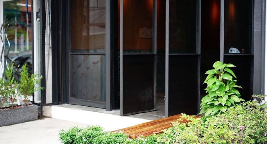 For rent 2 bedrooms townhouse in Mueang Chiang Mai, Chiang Mai
