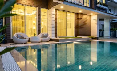 For sale 6 bedrooms villa in Mueang Chiang Mai, Chiang Mai