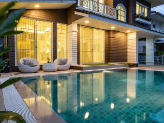 Продажа 6 спальни вилла в Mueang Chiang Mai, Чианг Маи