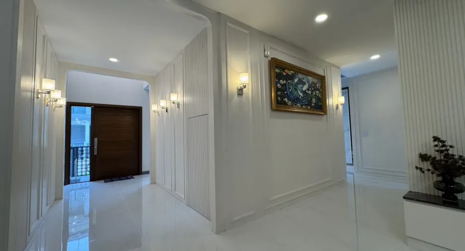 For sale and for rent 6 bedrooms house in Bang Phli, Samut Prakan