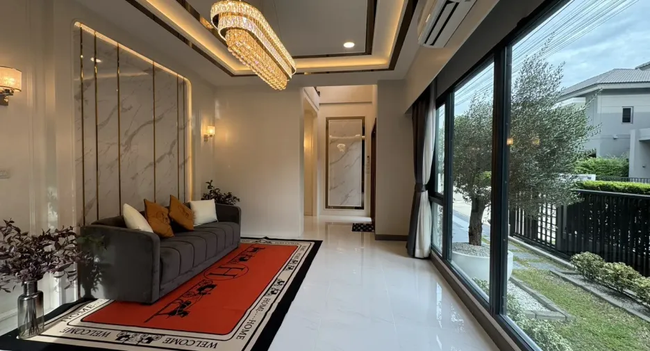 For sale and for rent 6 bedrooms house in Bang Phli, Samut Prakan