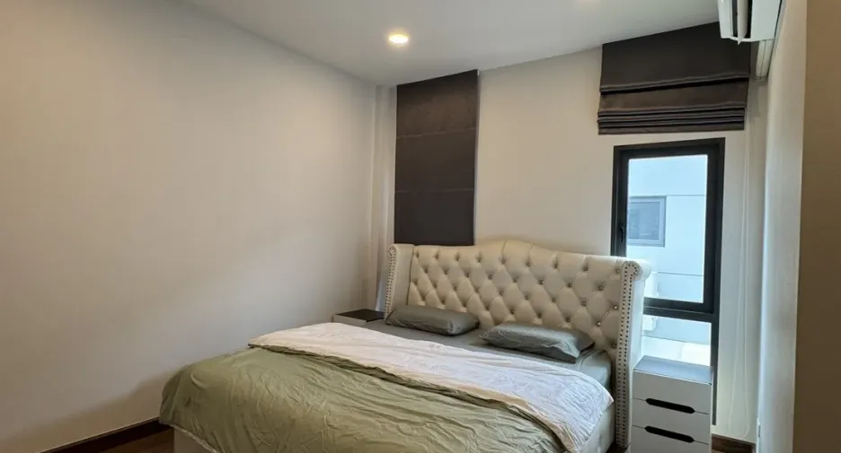 For sale and for rent 6 bedrooms house in Bang Phli, Samut Prakan