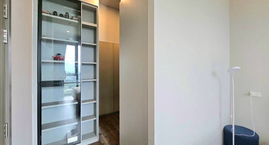 出售 和 出租 4 卧室 公寓 在 Bang Phli, Samut Prakan