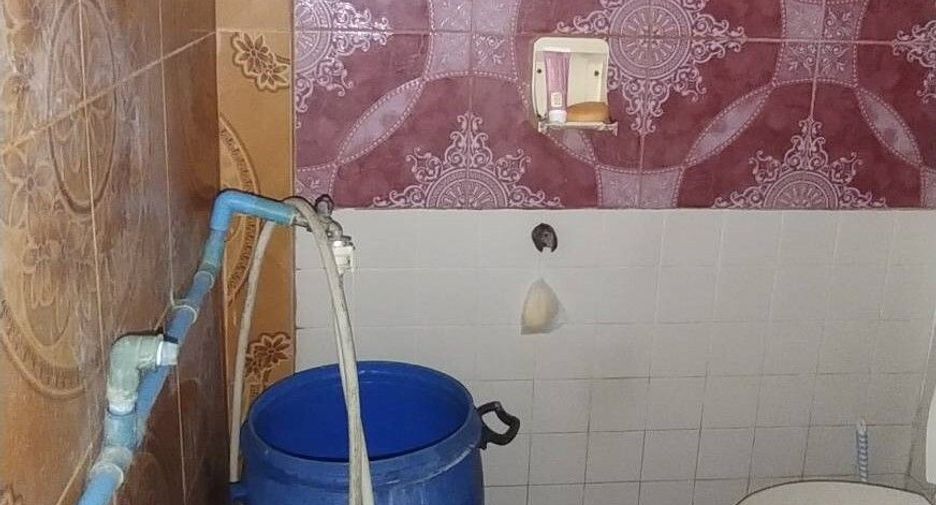 For rent 2 bedrooms townhouse in Khlong Sam Wa, Bangkok