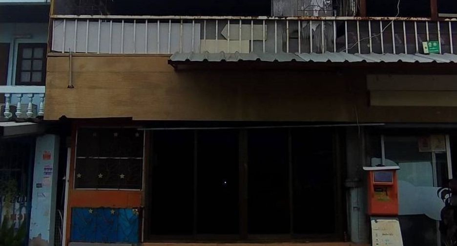 For rent 2 bedrooms townhouse in Khlong Sam Wa, Bangkok