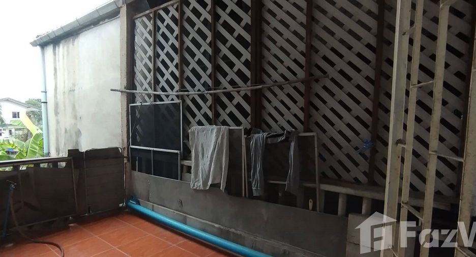 For rent 2 ベッドルーム townhouse in Khlong Sam Wa, Bangkok