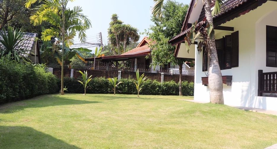 For rent 3 bedrooms house in Mueang Chiang Mai, Chiang Mai